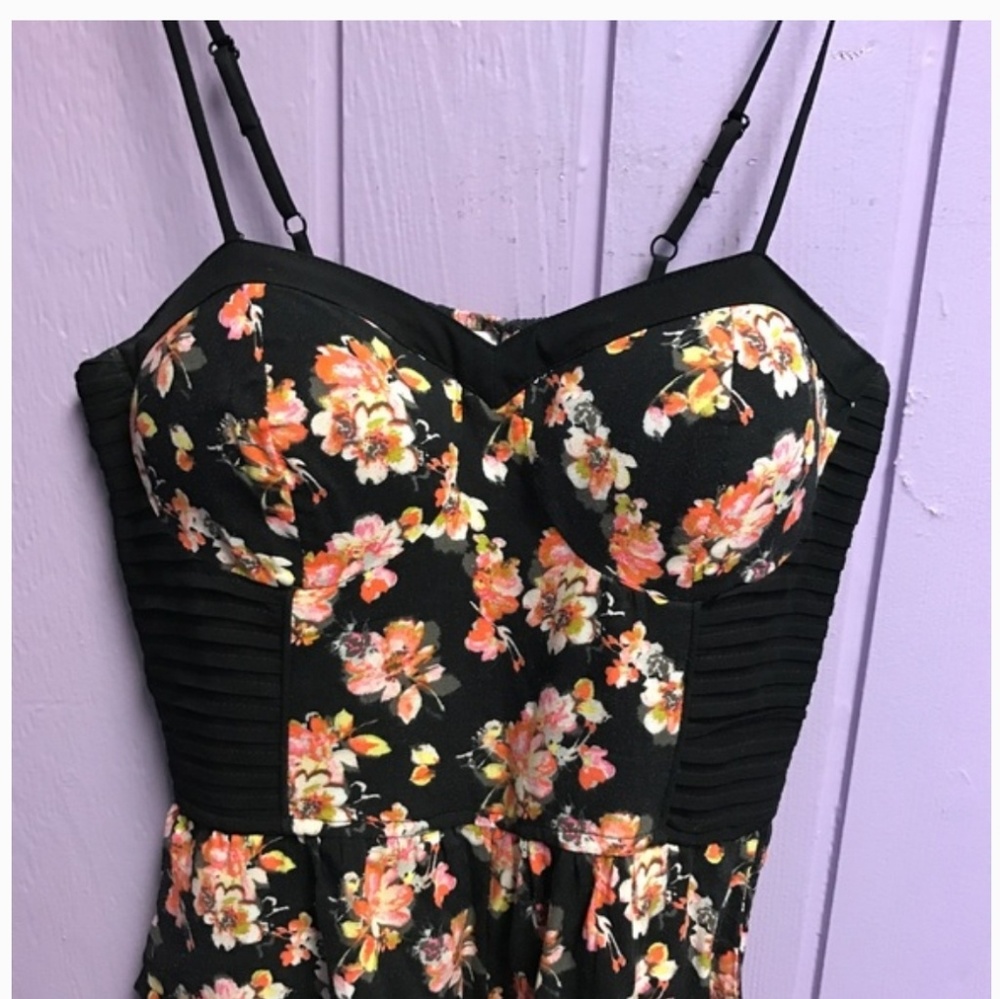 Flirty Floral Romper!
